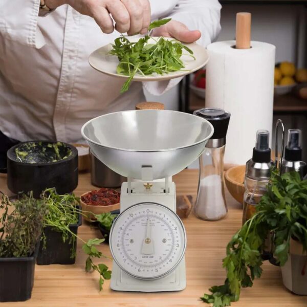 Green Lion Vintage Kitchen Scale - Cream - Image 3